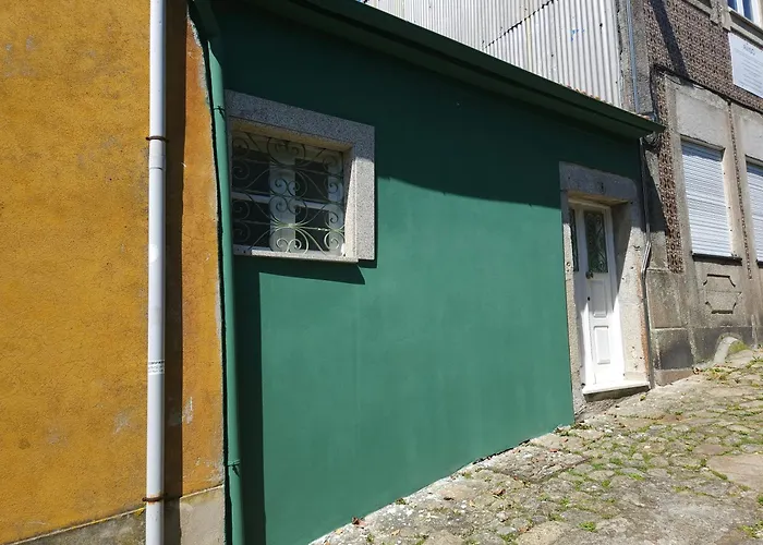 House Bed and Breakfast 3*