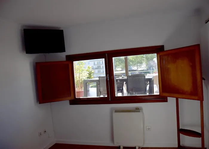 Bed and Breakfast House 3*